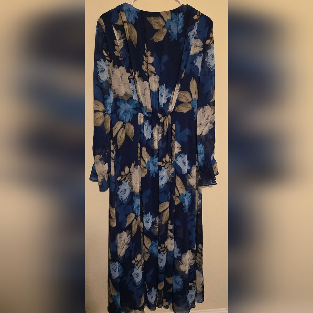Taylor Navy and Cream Floral Long Sleeve Dress - Picture 7 of 7